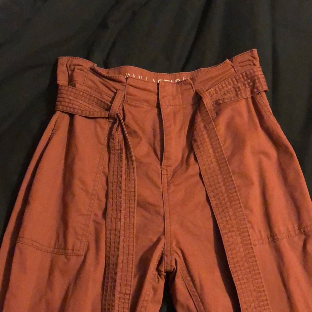 Super cute burnt orange cargo style pant